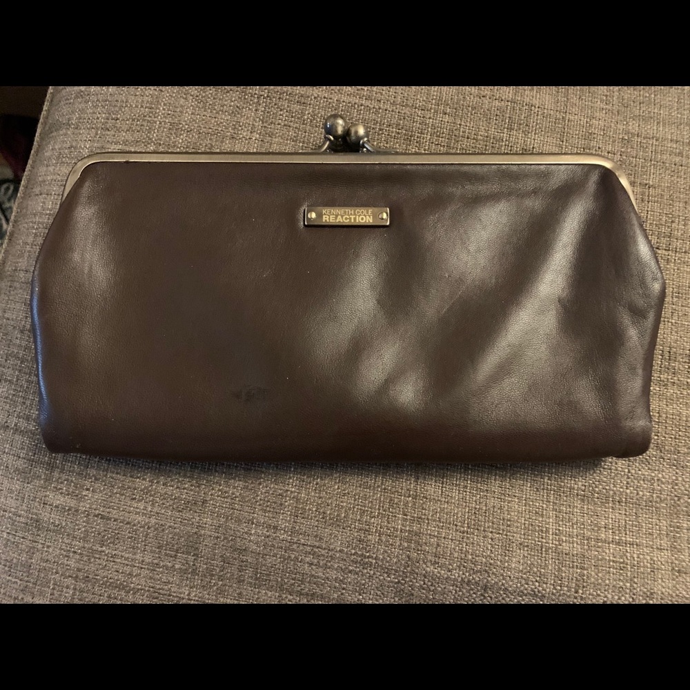 Kenneth Cole Reaction Brown leather Clutch